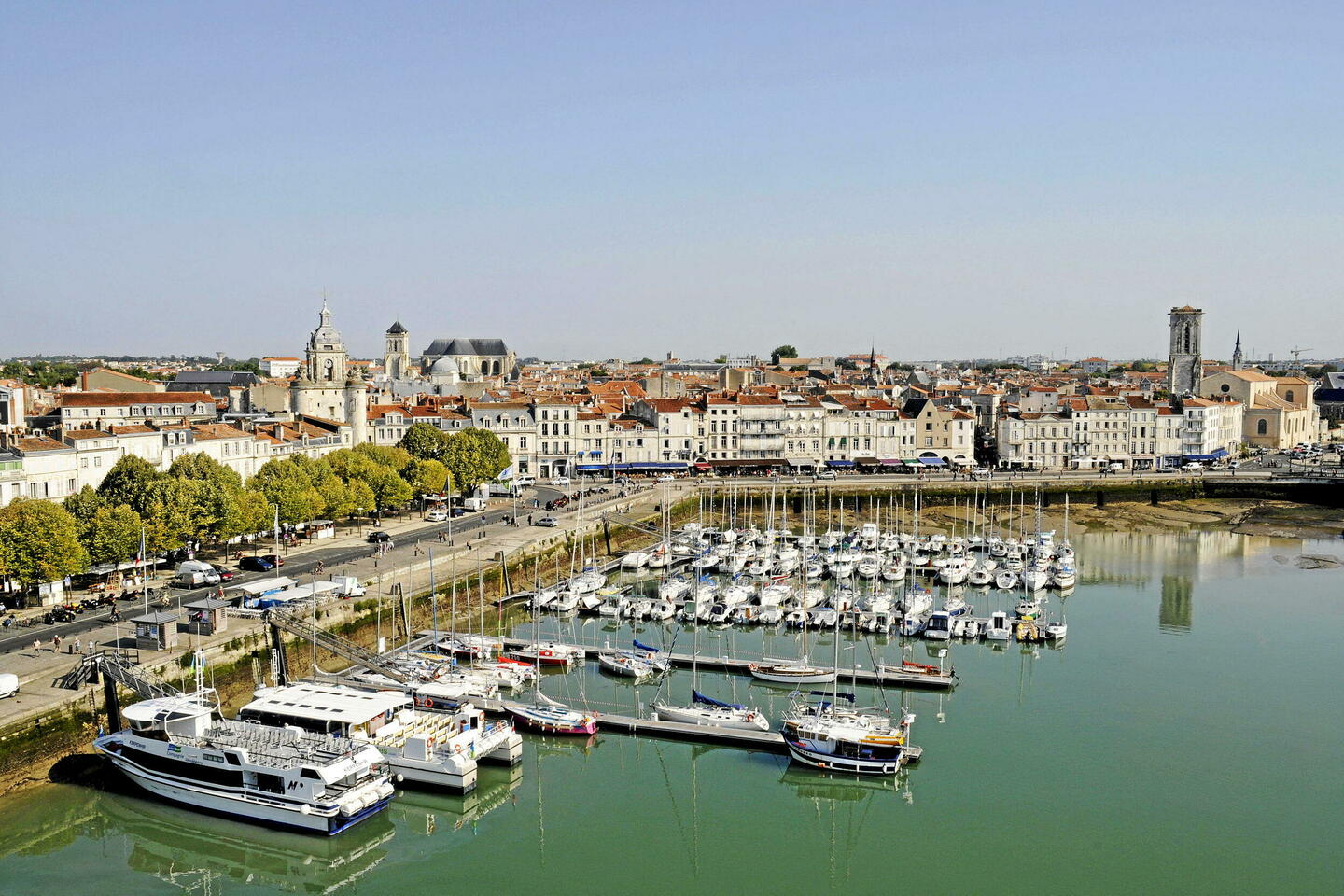 Douze enfants à vélo percutés : ce que l???on sait de l???accident à La Rochelle