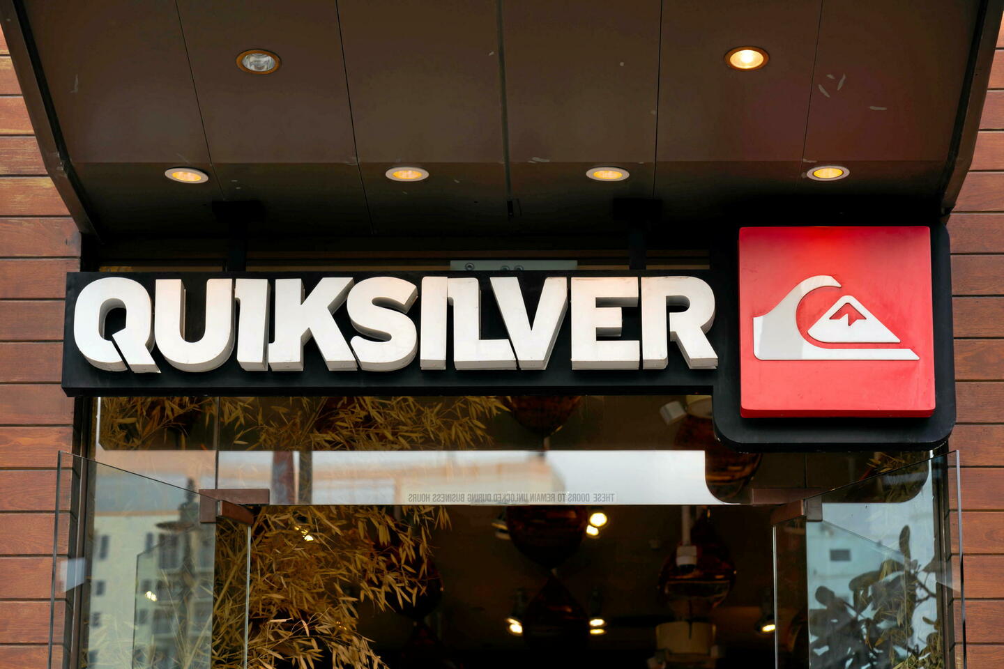 Quiksilver, Billabong : plan social chez Boardriders, 164 emplois supprimés
