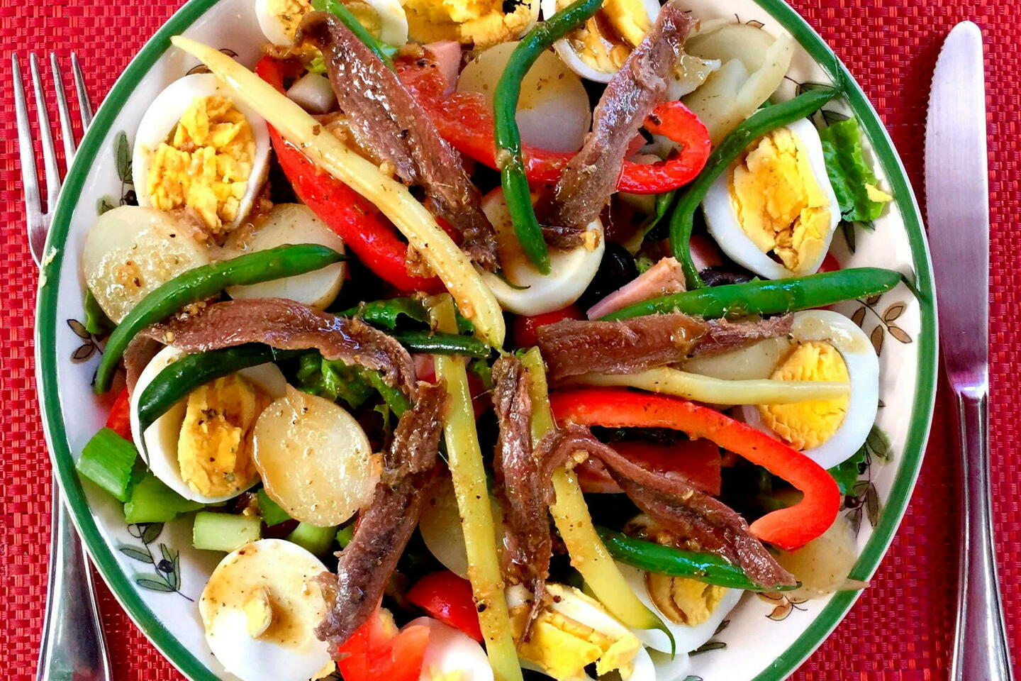 Salade César contre salade niçoise : le grand match