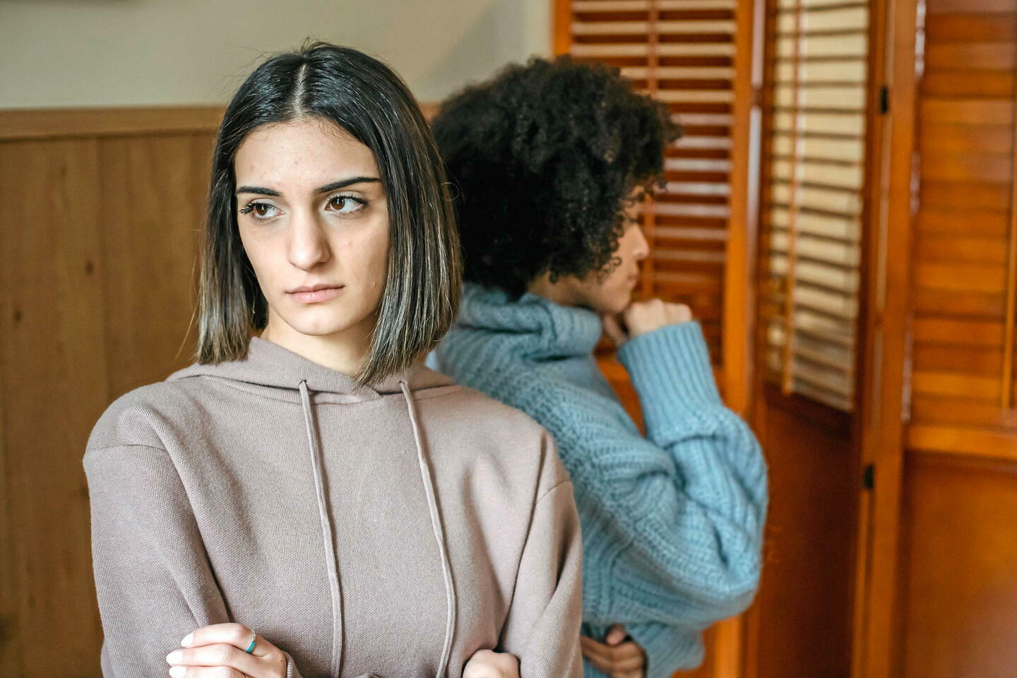 « Je n???imaginais pas ça d???elle » : l???amitié à l???épreuve des législatives