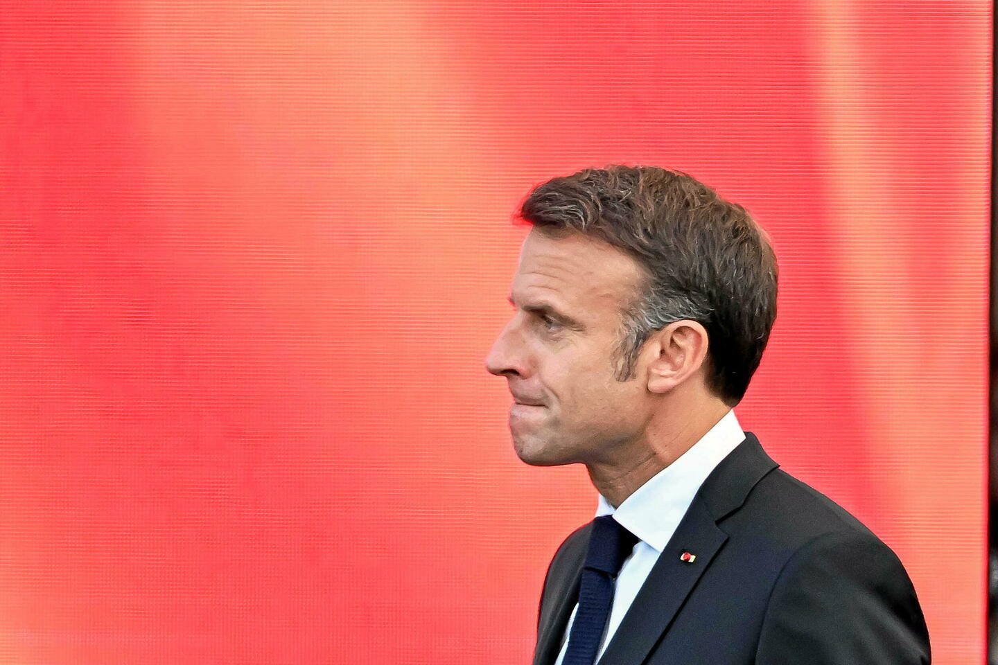 Article 16 de la Constitution : pourquoi Emmanuel Macron ne doit même pas y songer
