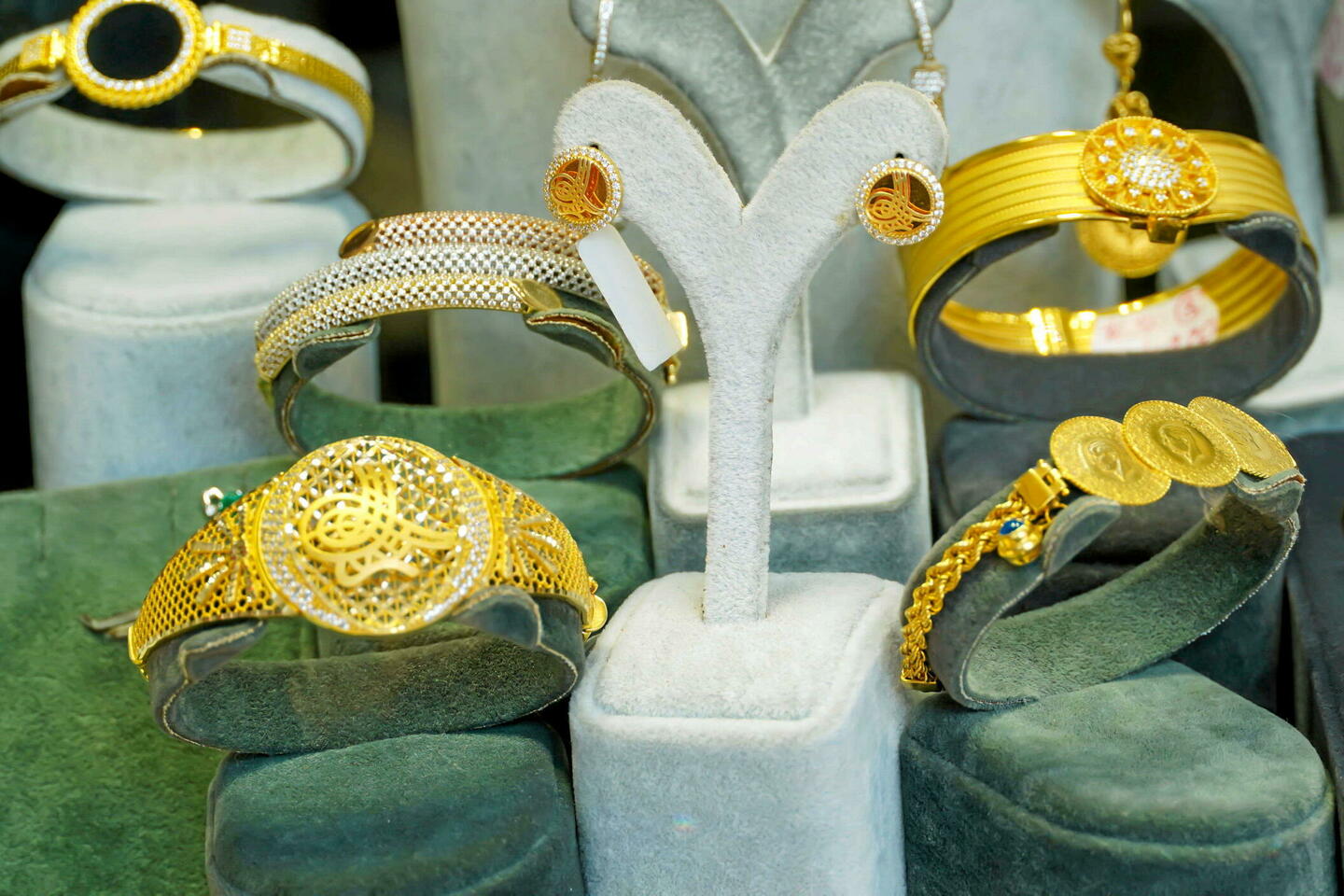 Faut-il déclarer les bijoux de famille lors d???une succession ?