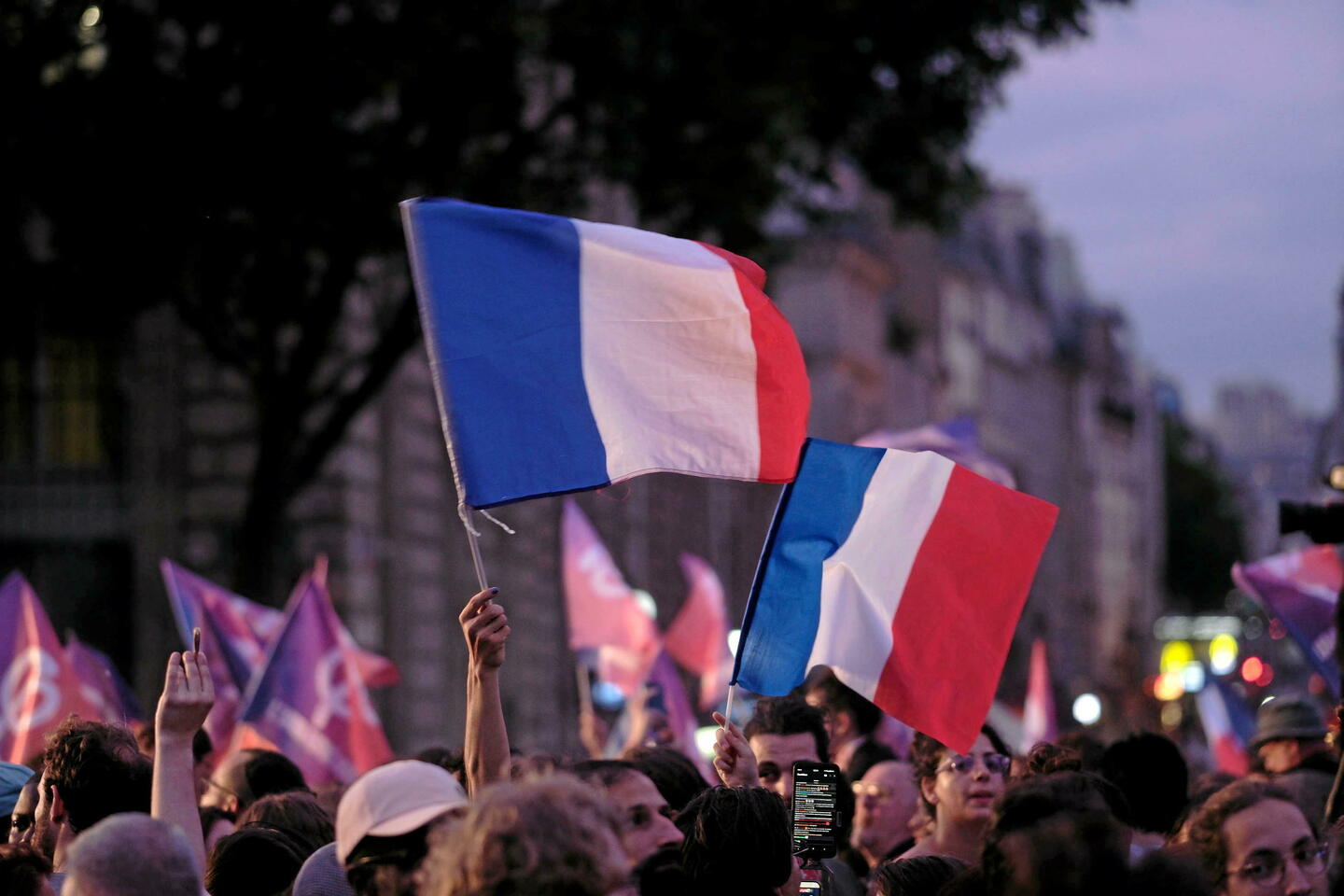 Les législatives vues de l???étranger : un tournant historique qui inquiète