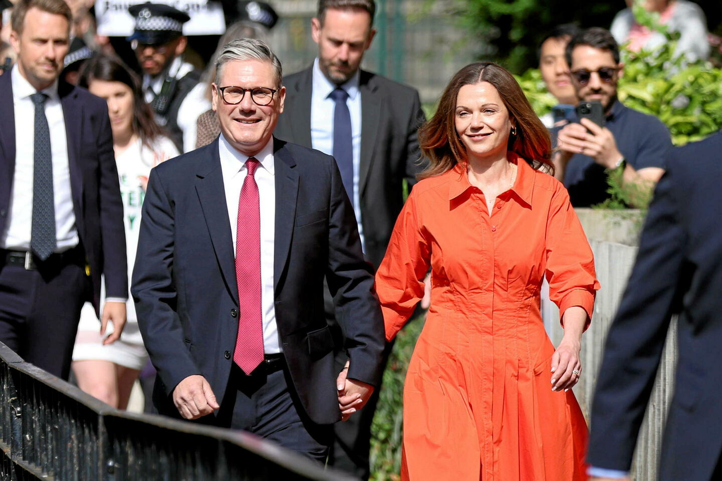 Législatives au Royaume-Uni : les travaillistes anéantissent les conservateurs