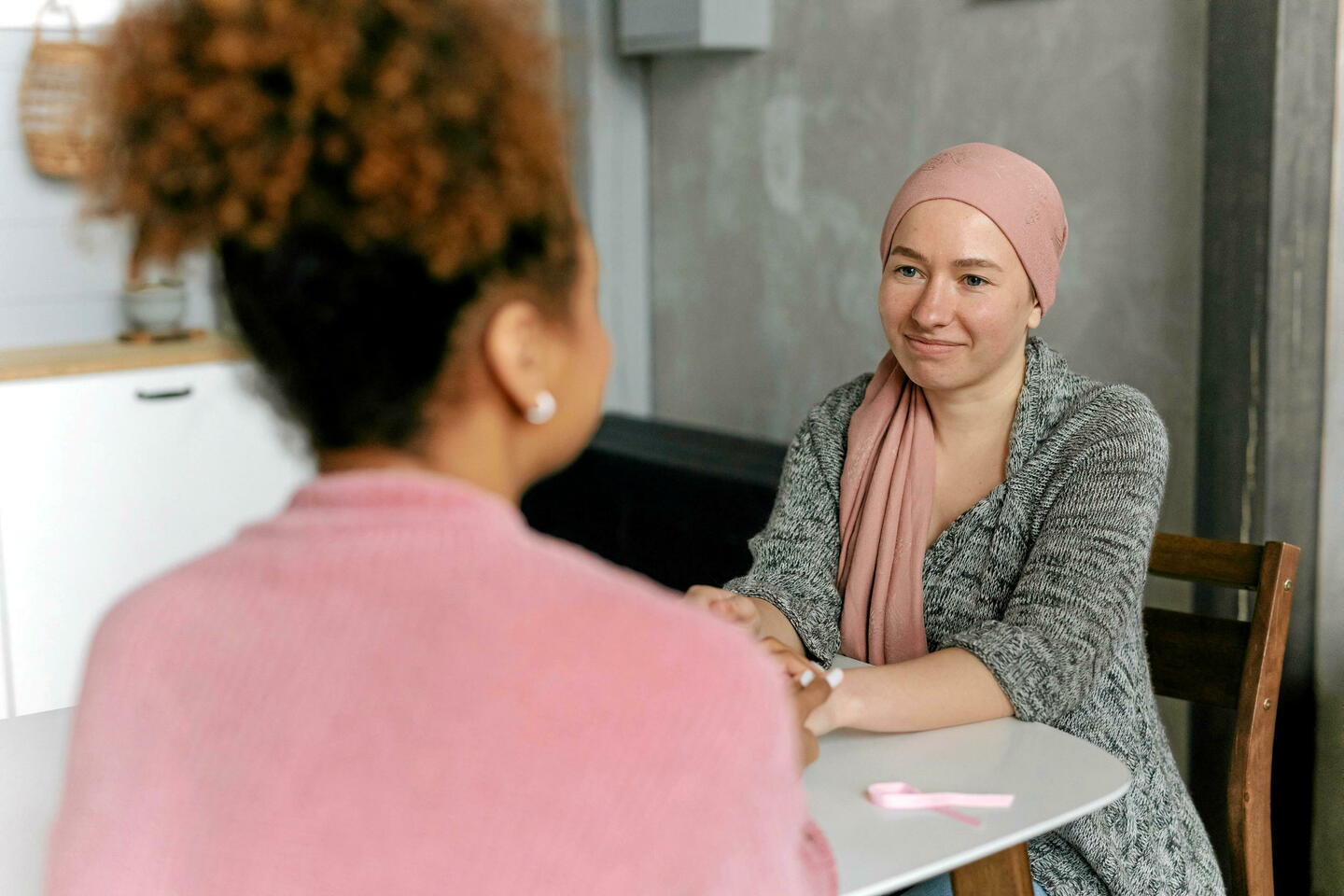 « Je me suis effondrée » : le difficile retour au travail pour les malades du cancer