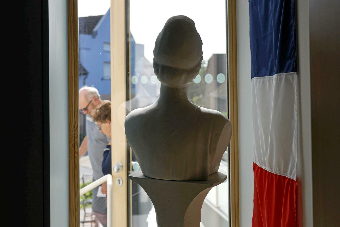 Binationalité : les Français de l???étranger perplexes face à une « perspective choquante »