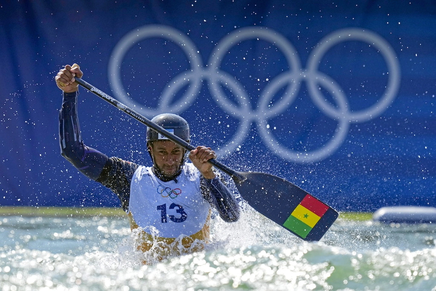 JO 2024 : en canoë, le Sénégalais Yves Bourhis, à une porte de l???exploit