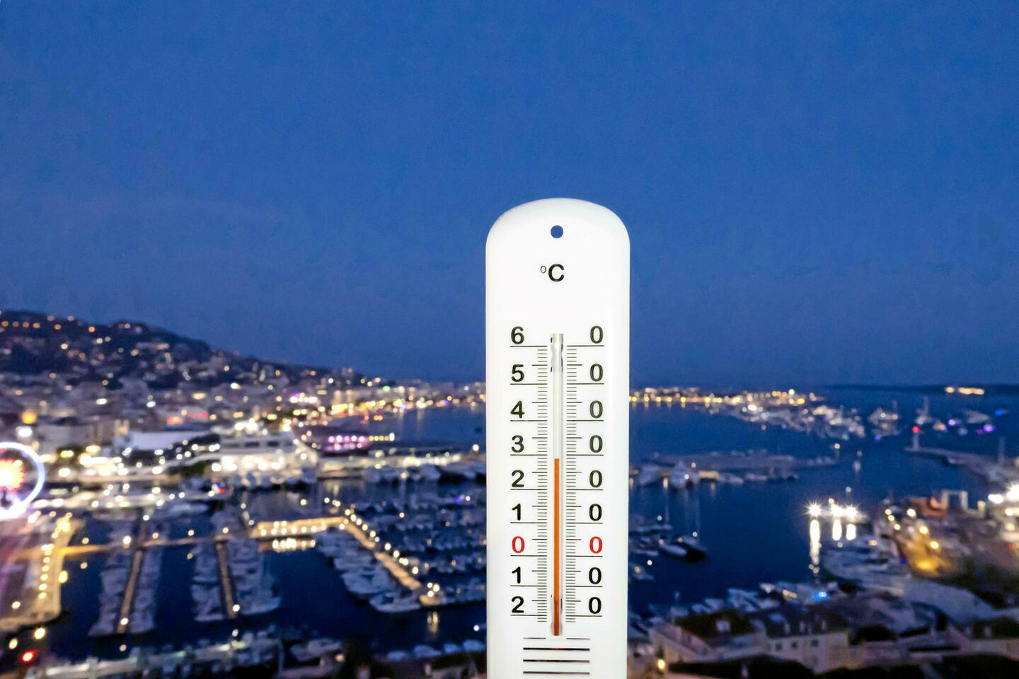 Canicule : pourquoi parle-t-on de « nuits tropicales » en France ?
