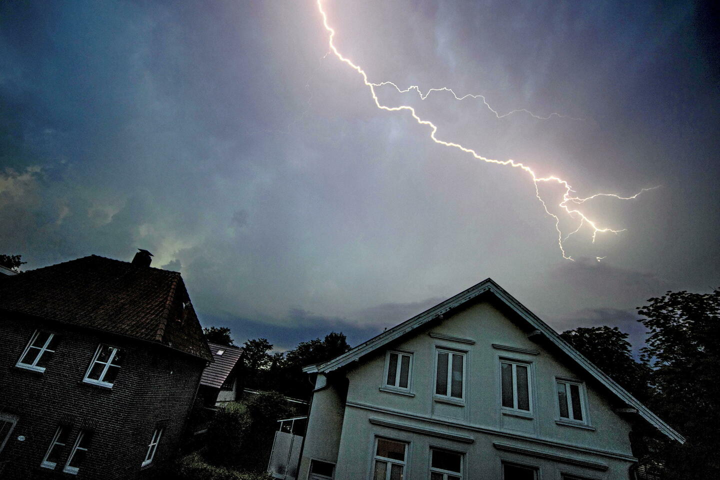 Orages, précipitations et fraîcheur : quel temps attendre pour ce week-end ?
