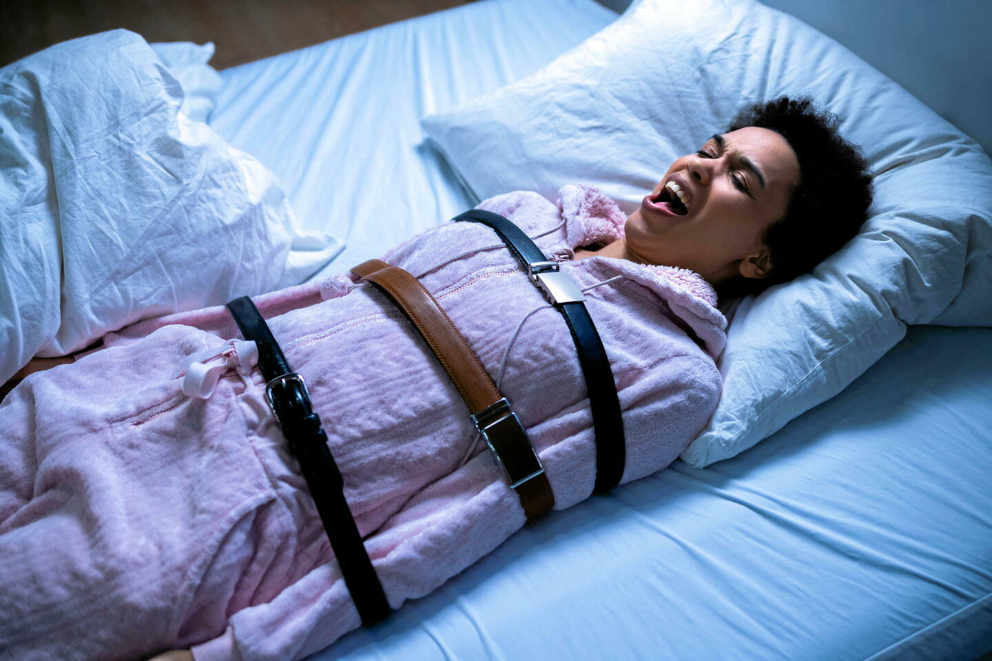 Entre rêve et réalité??? Qu???est-ce que la paralysie du sommeil ?