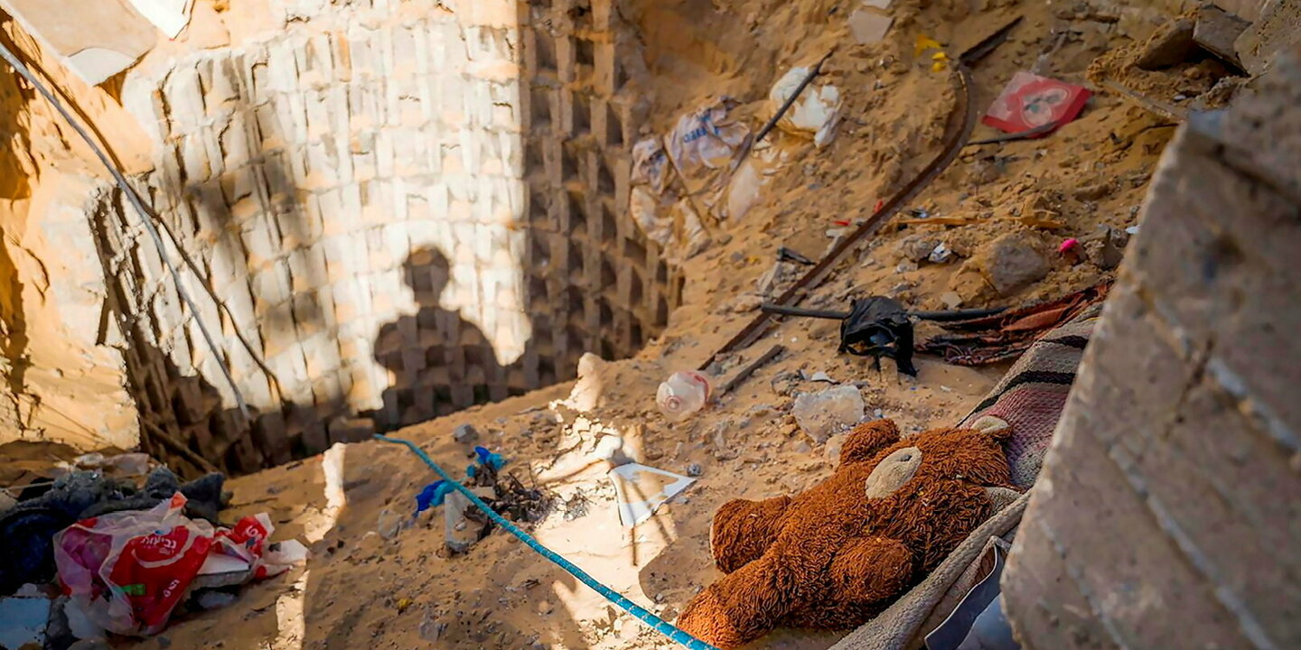 Prisonnières dans l???enfer des tunnels du Hamas