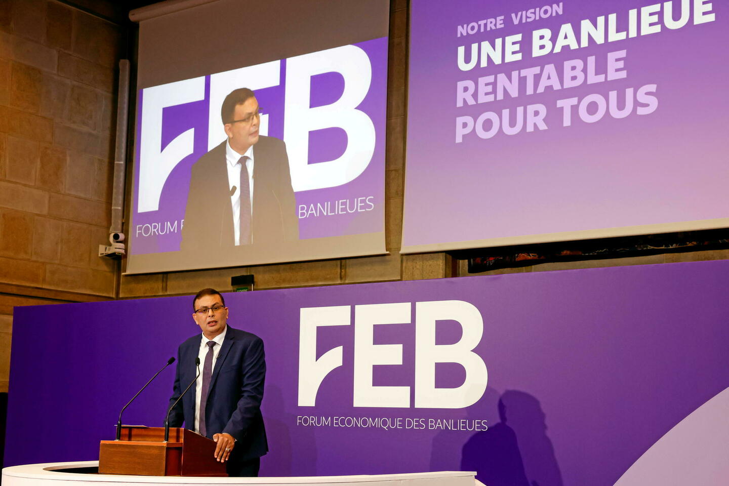 Au Davos des banlieues, l?????tat remercié, les élites économiques démarchées