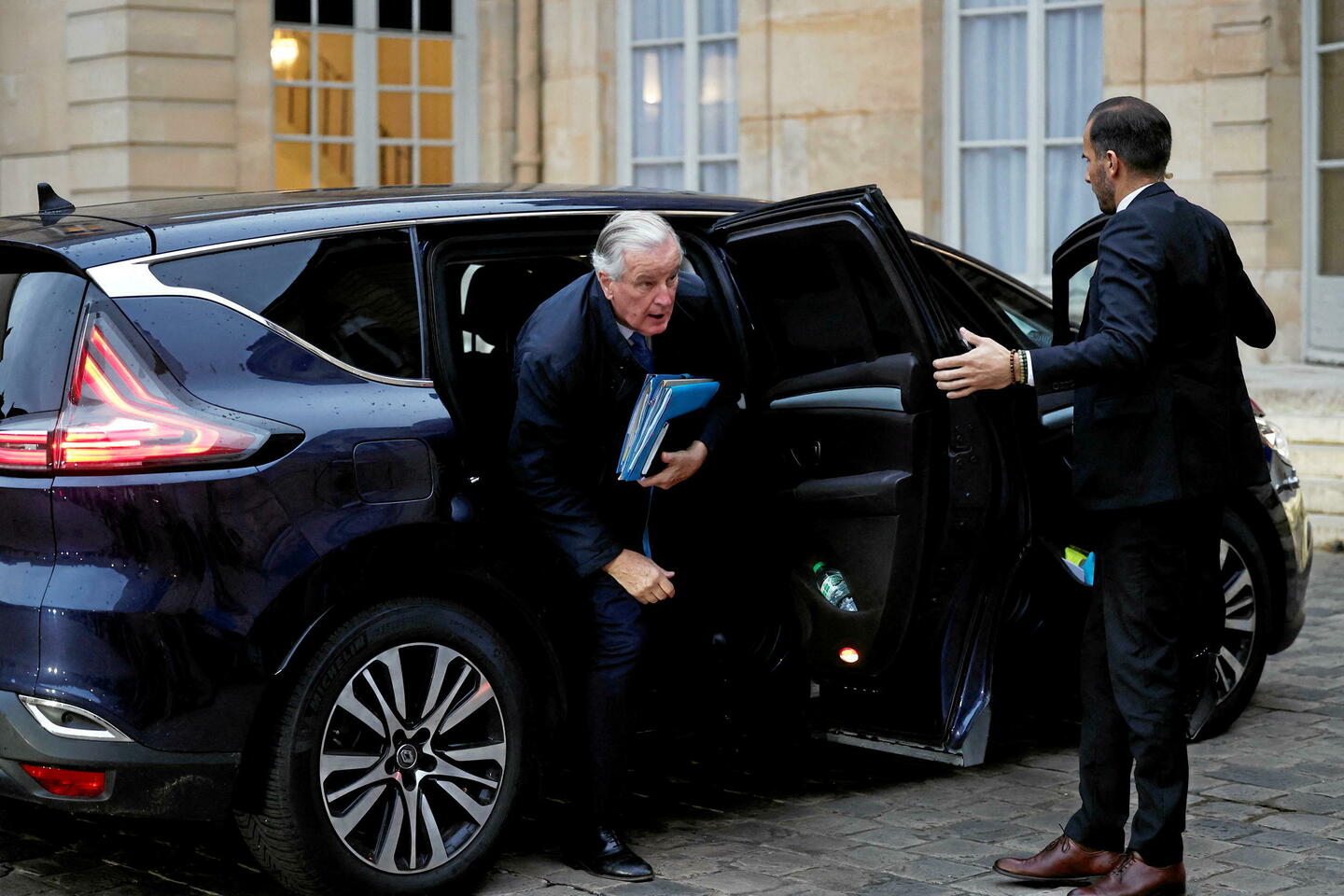 Barnier cherchait des poids lourds, il n???a trouvé que des voiturettes sans permis
