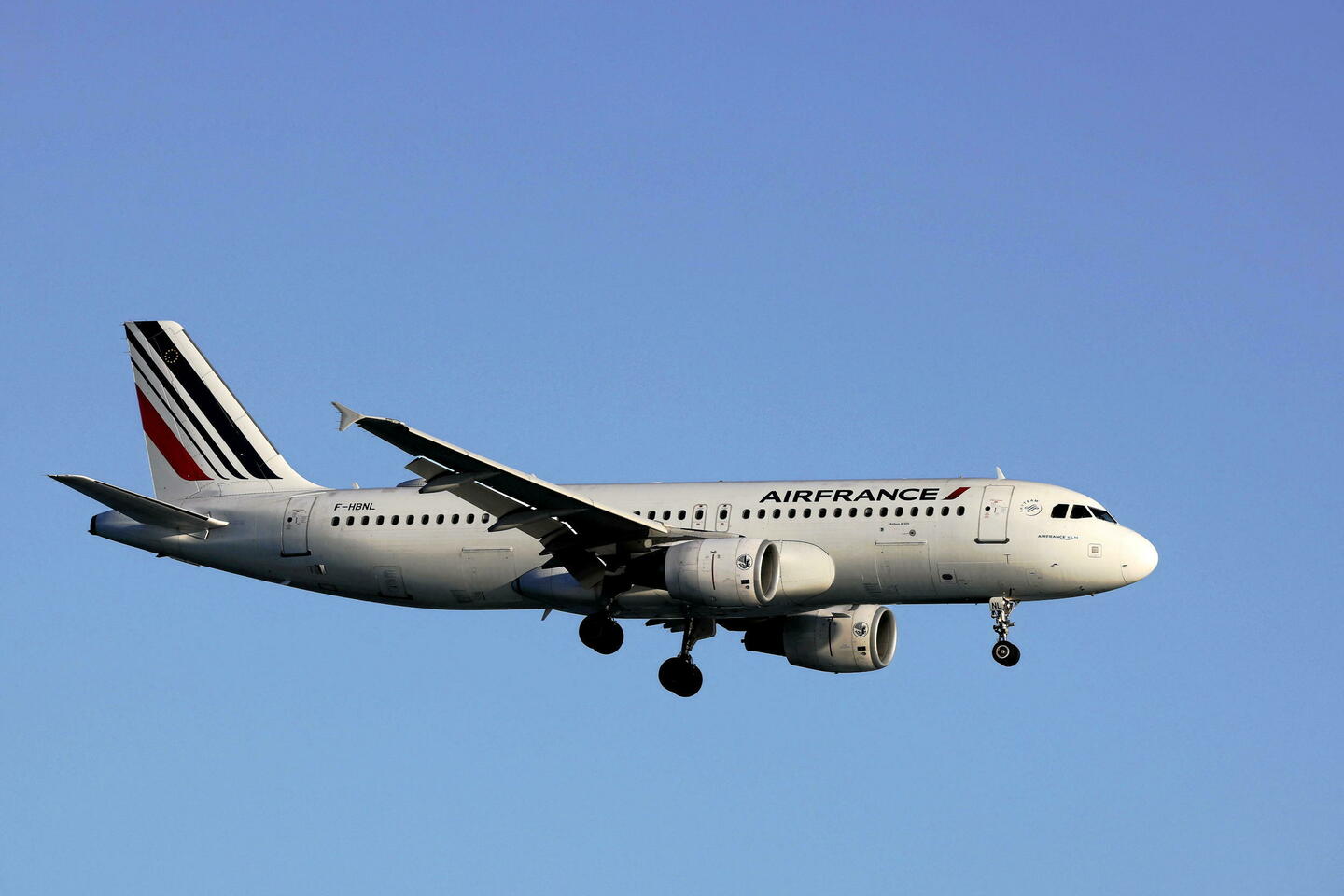 Air France-KLM suspend ses liaisons vers Beyrouth et Tel-Aviv