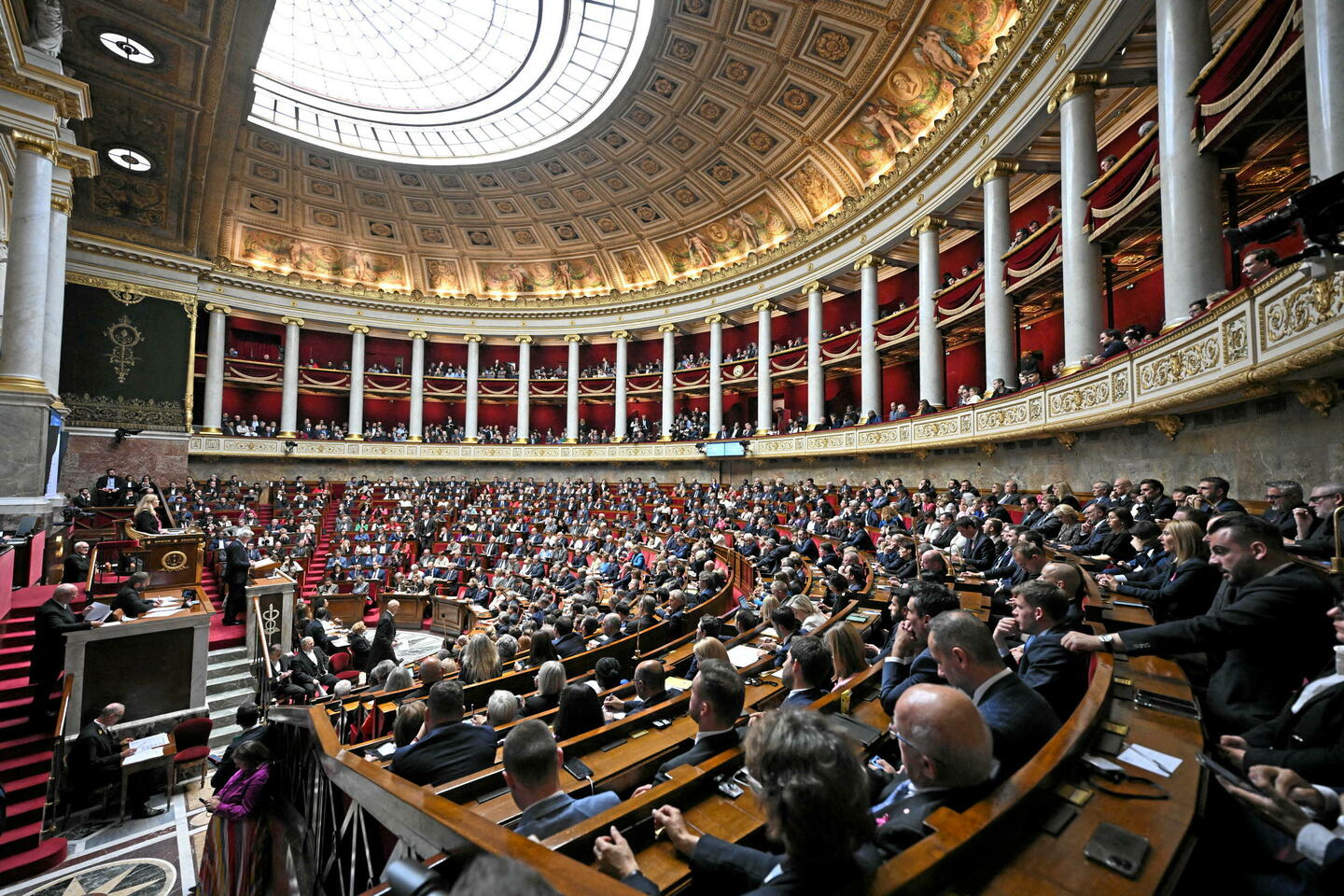 Budget 2025 : l’examen du texte arrive en commission dans une ambiance explosive