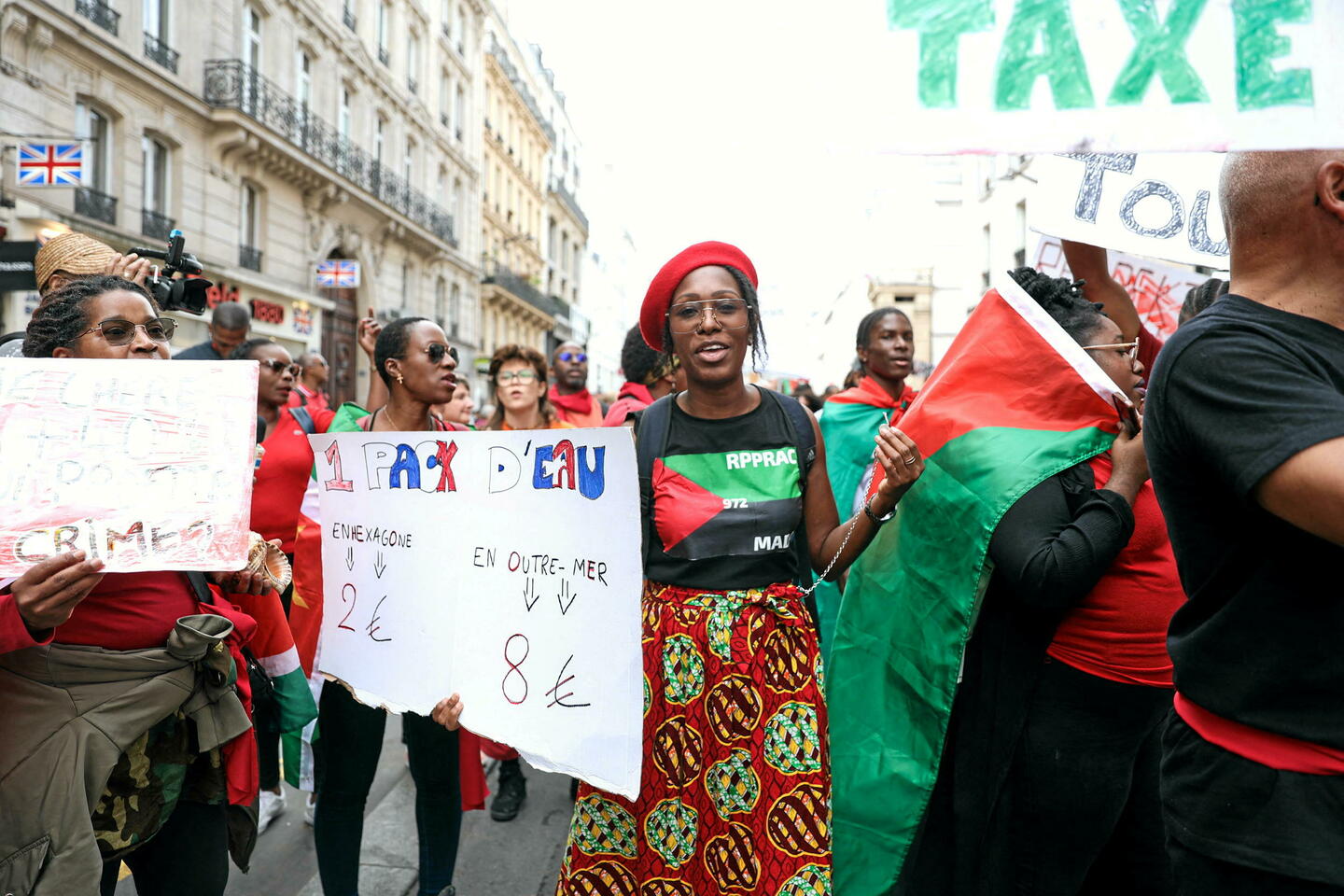 Manifestations en Martinique : l’État propose un accord pour baisser le prix de...