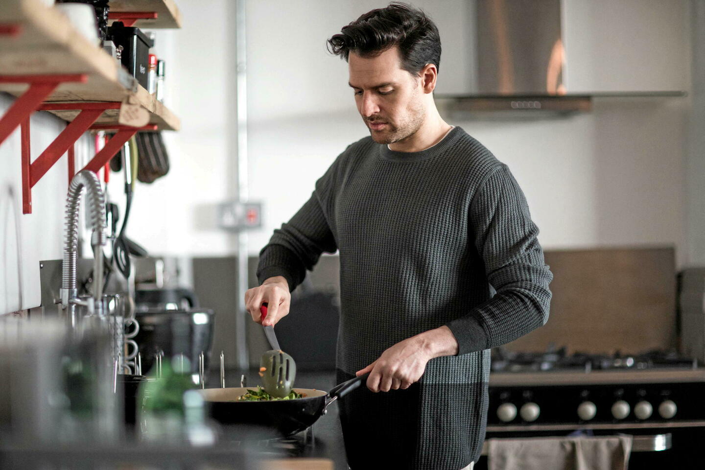 Faut-il vraiment dîner le plus tôt possible ?