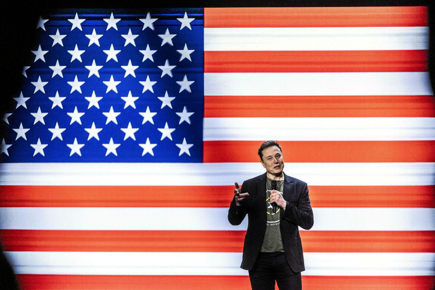 Elon Musk, allié de Trump, est-il secrètement proche de Poutine ?