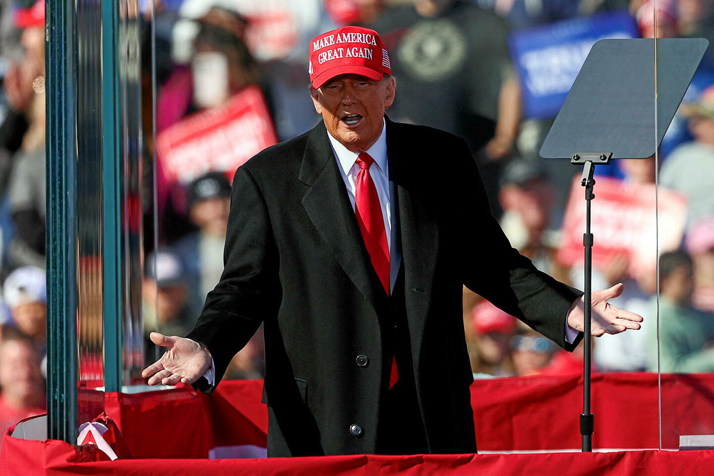 Donald Trump estime qu’il n’aurait « pas dû partir » de la Maison-Blanche