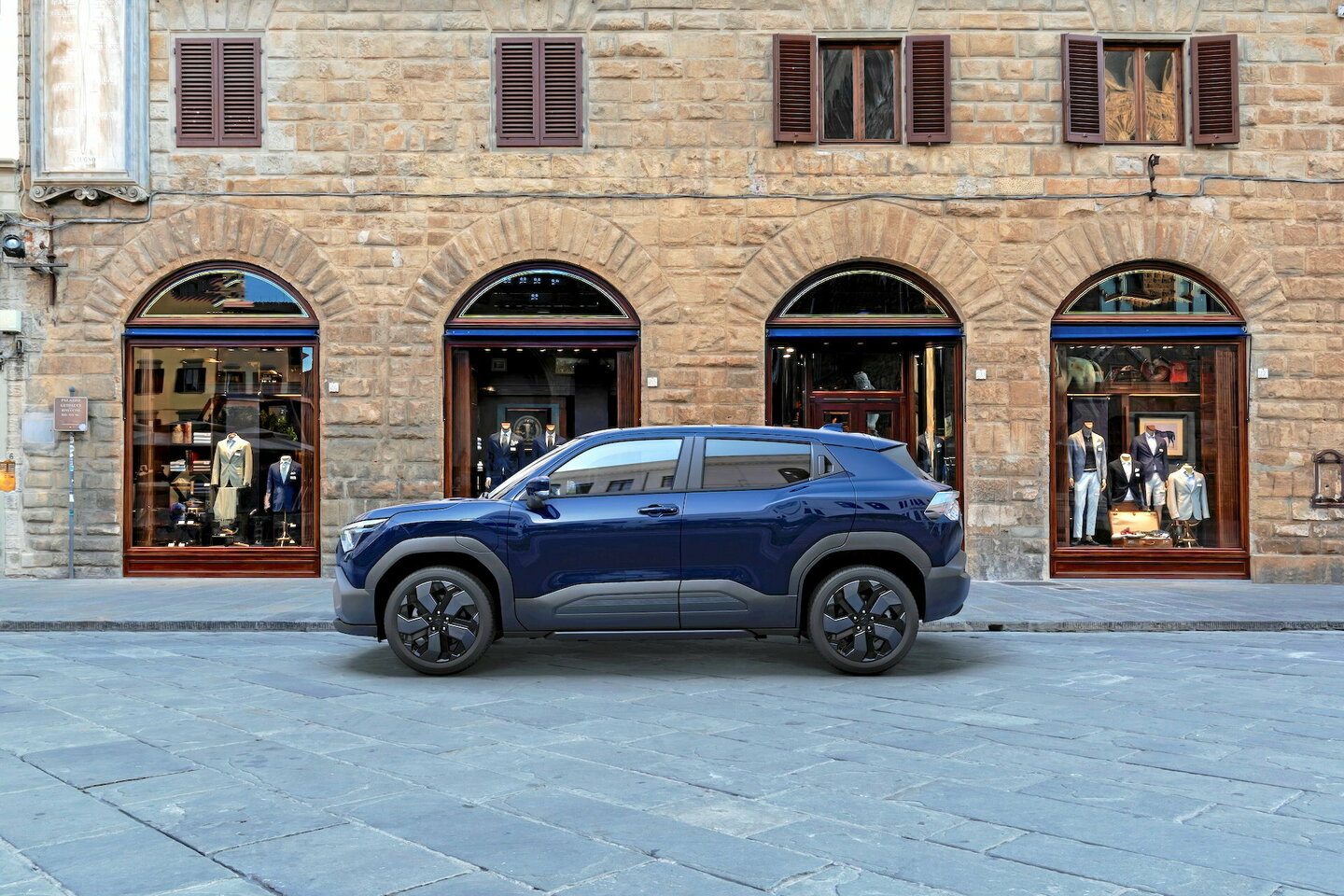 Suzuki se convertit au tout-électrique avec l’eVitara