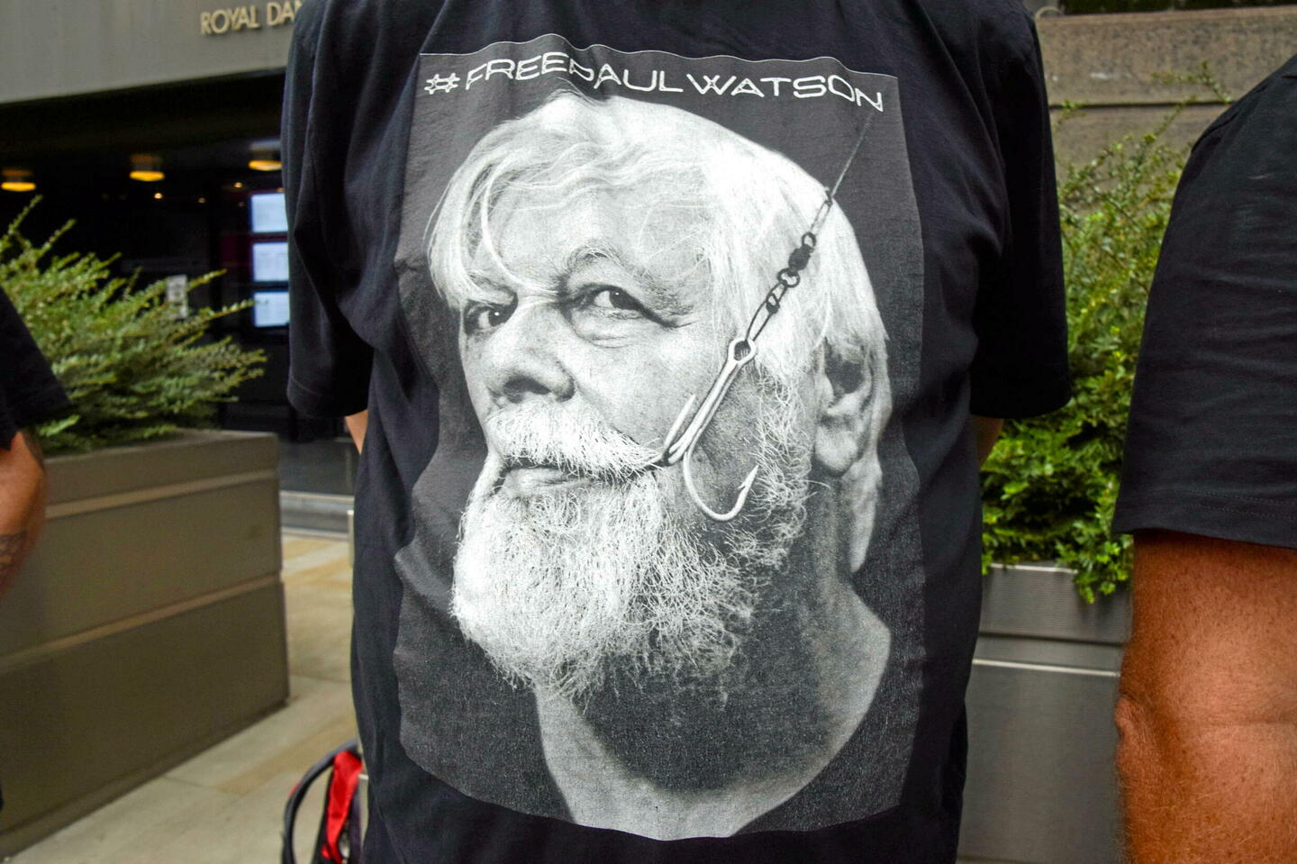 La détention de Paul Watson prolongée jusqu’en décembre