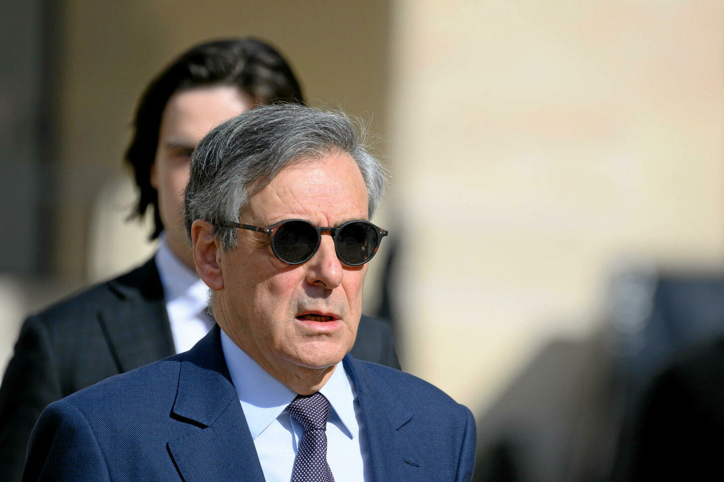 Procès Fillon : les sanctions infligées dans l’affaire des emplois fictifs rééxaminées...