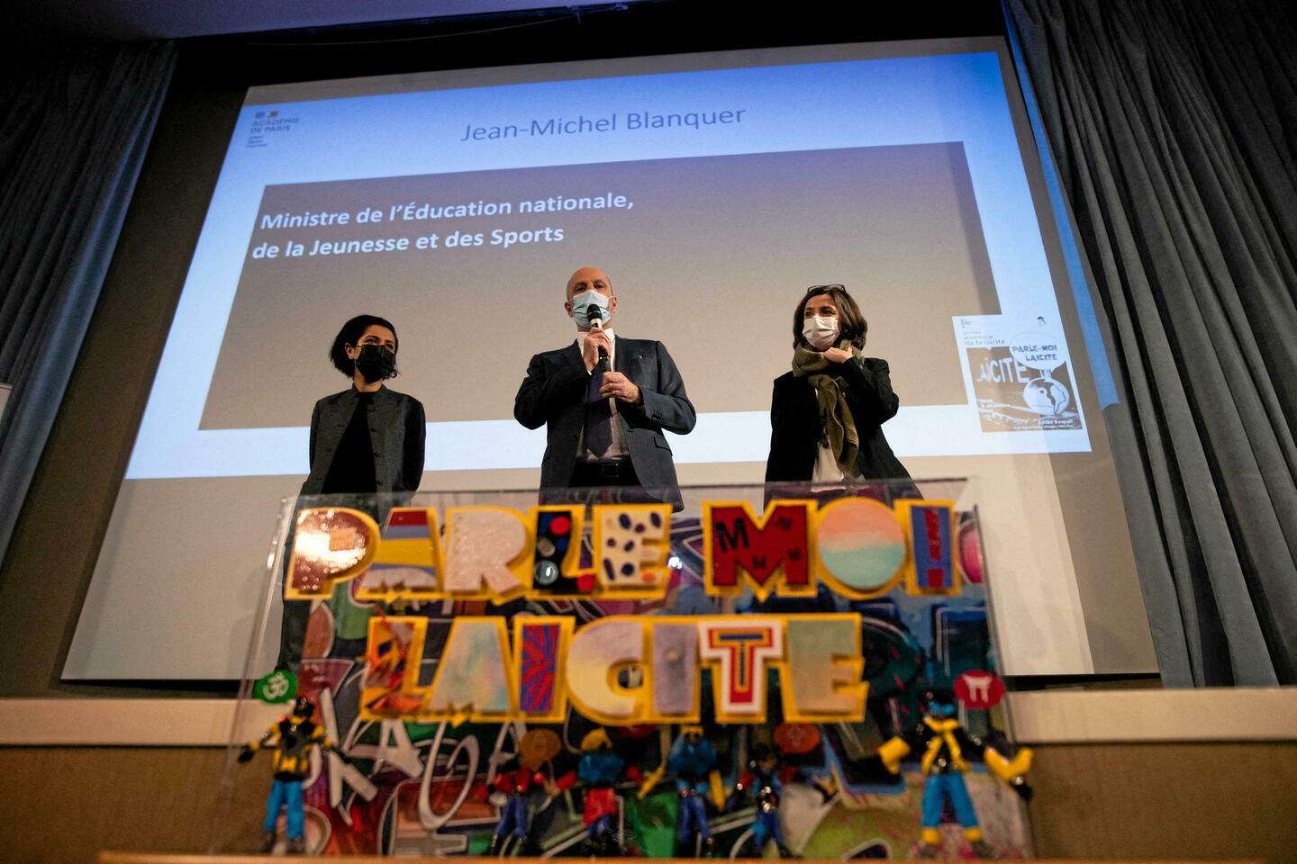 Menace sur la laïcité : comment l’école a (trop) lentement réagi