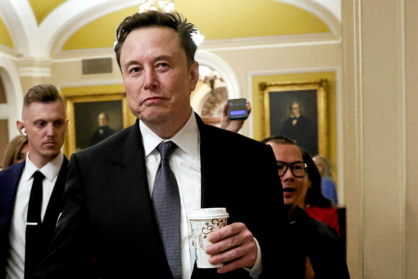 Elon Musk profite du drame de Magdebourg pour insulter copieusement Olaf Scholz