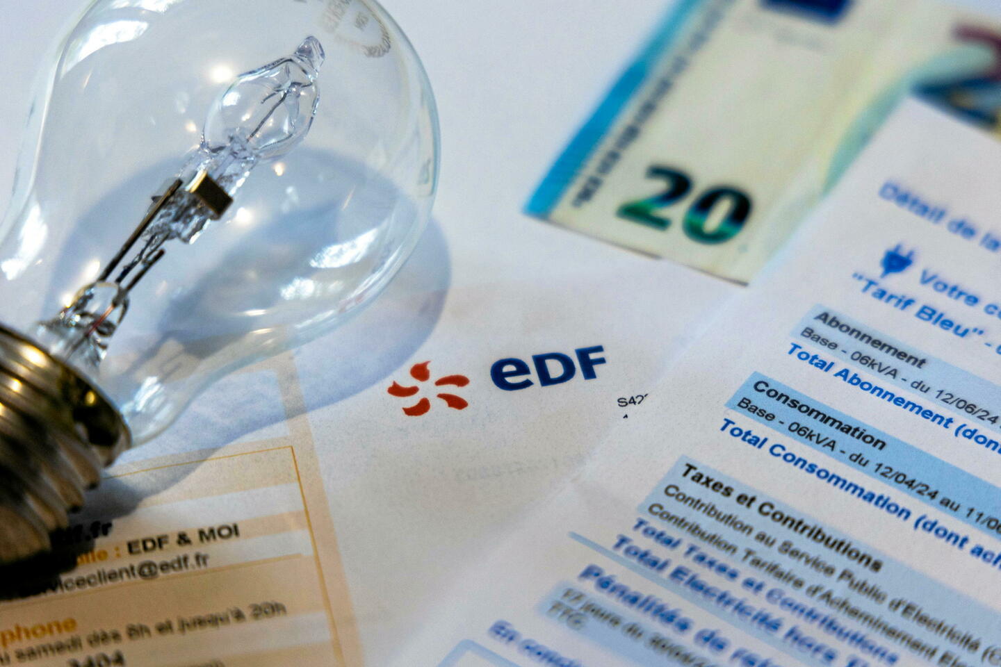Le tarif réglementé de l’électricité baissera de 14 % au 1er février
