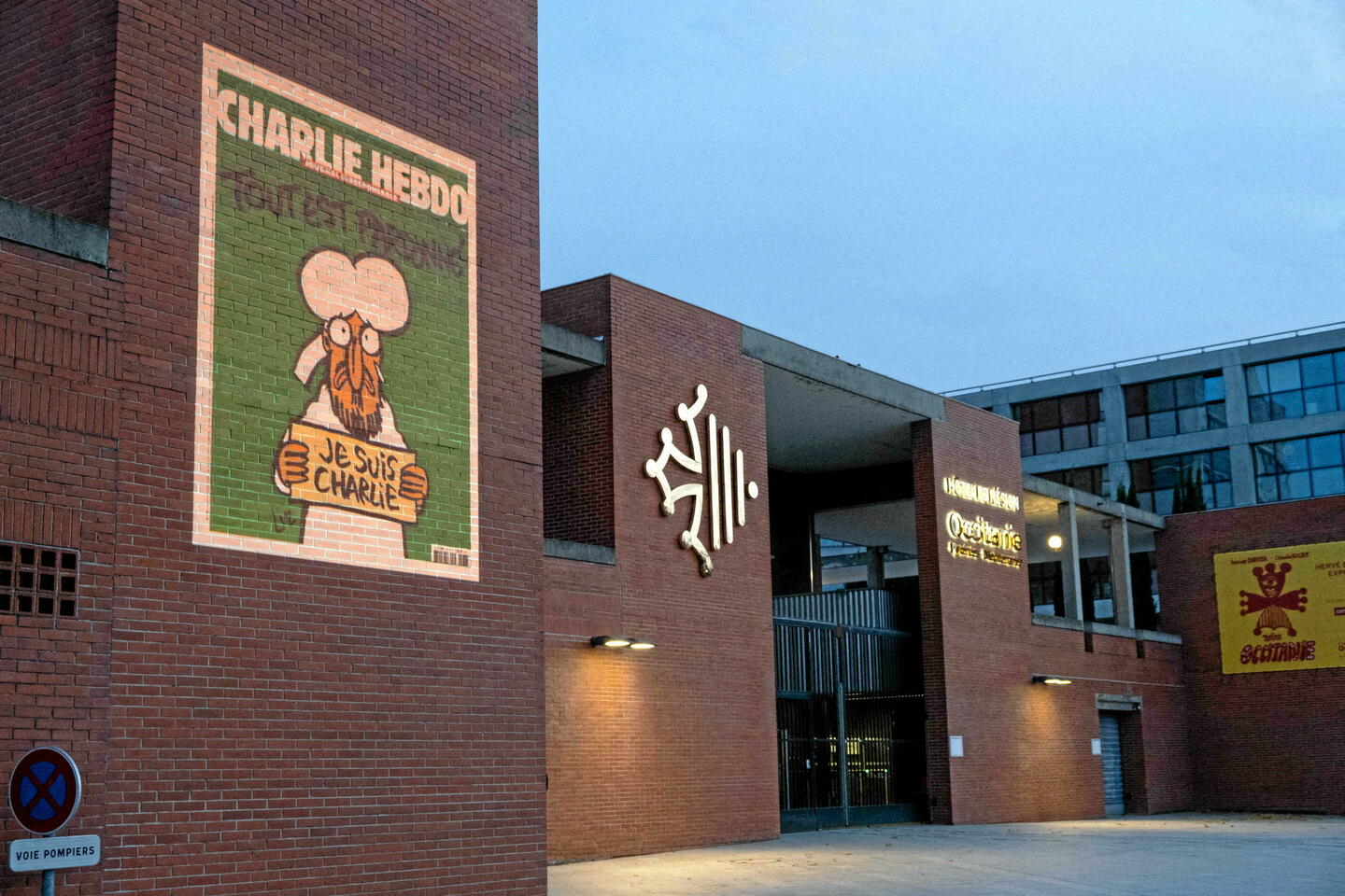 « Charlie Hebdo » : la stratégie victimaire réussit là où le djihadisme échoue