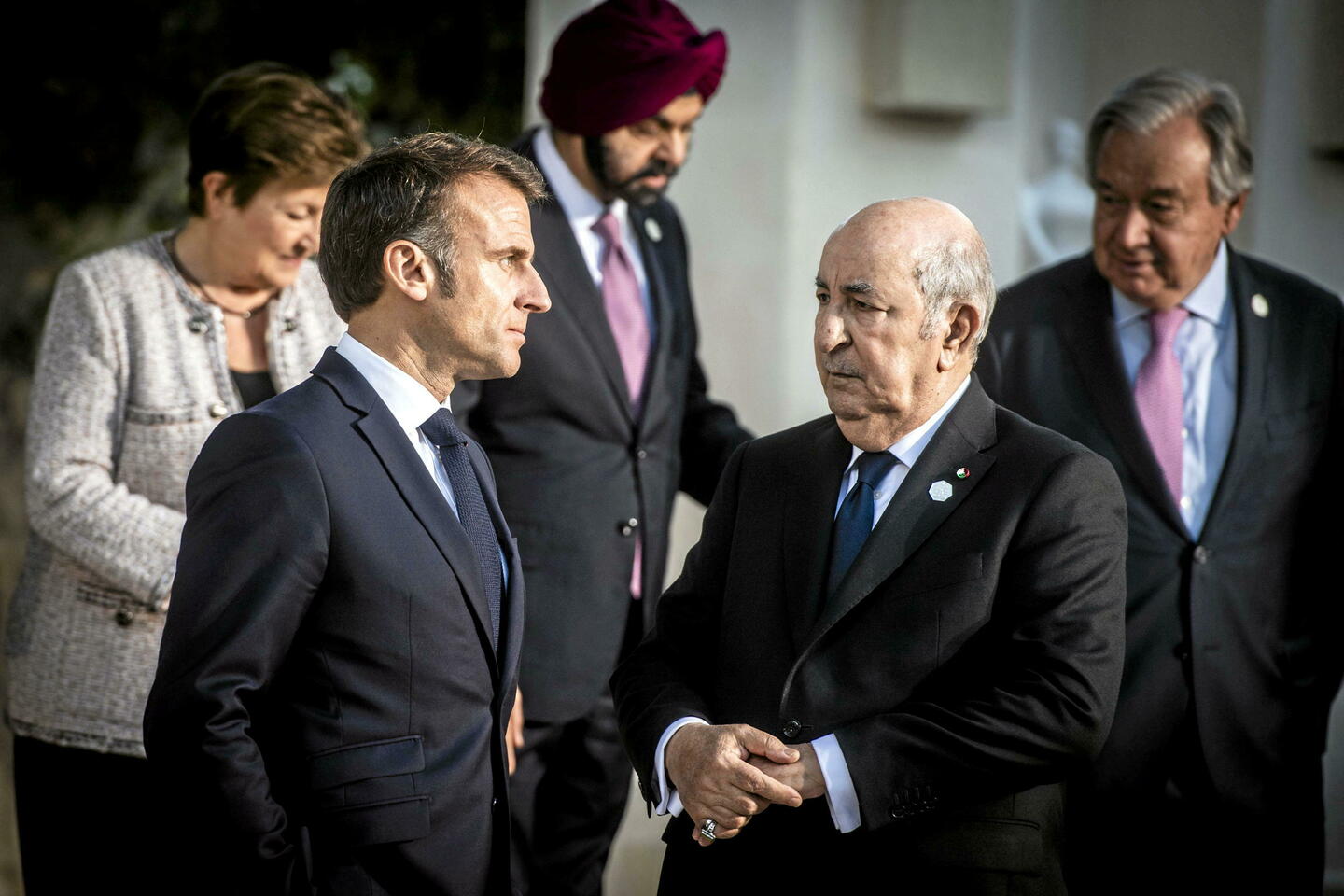 Crise avec l’Algérie : comment Paris s’est retrouvé dans le « cercle de feu »