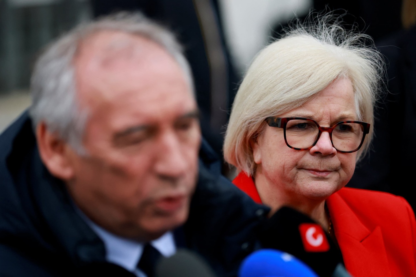 Dette : le gouvernement relance l'idée des sept heures de travail non payées par an