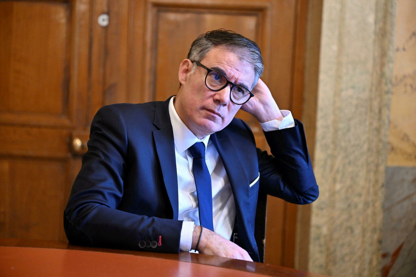 Censurera, censurera pas ? L’improbable marche arrière des socialistes
