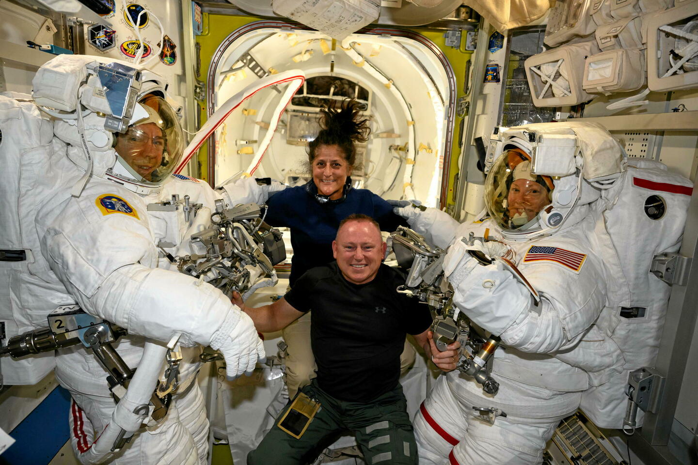 Voilà sept mois que ces deux astronautes sont bloqués dans l’espace