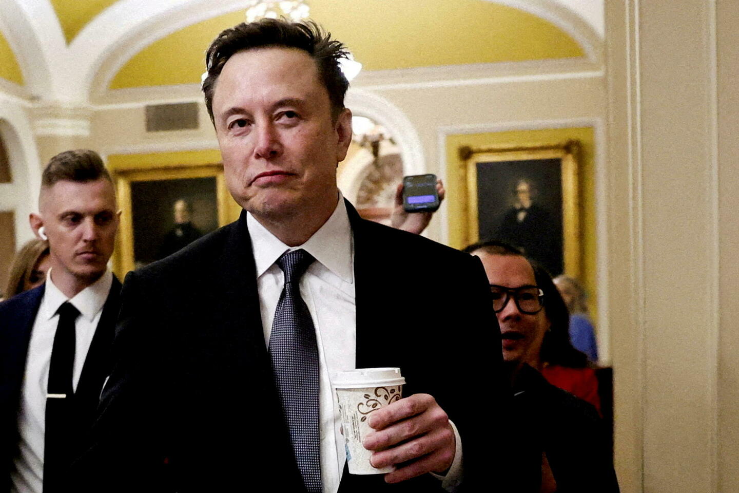 Musk surveillera lui-même ses conflits d’intérêts avec le gouvernement américain