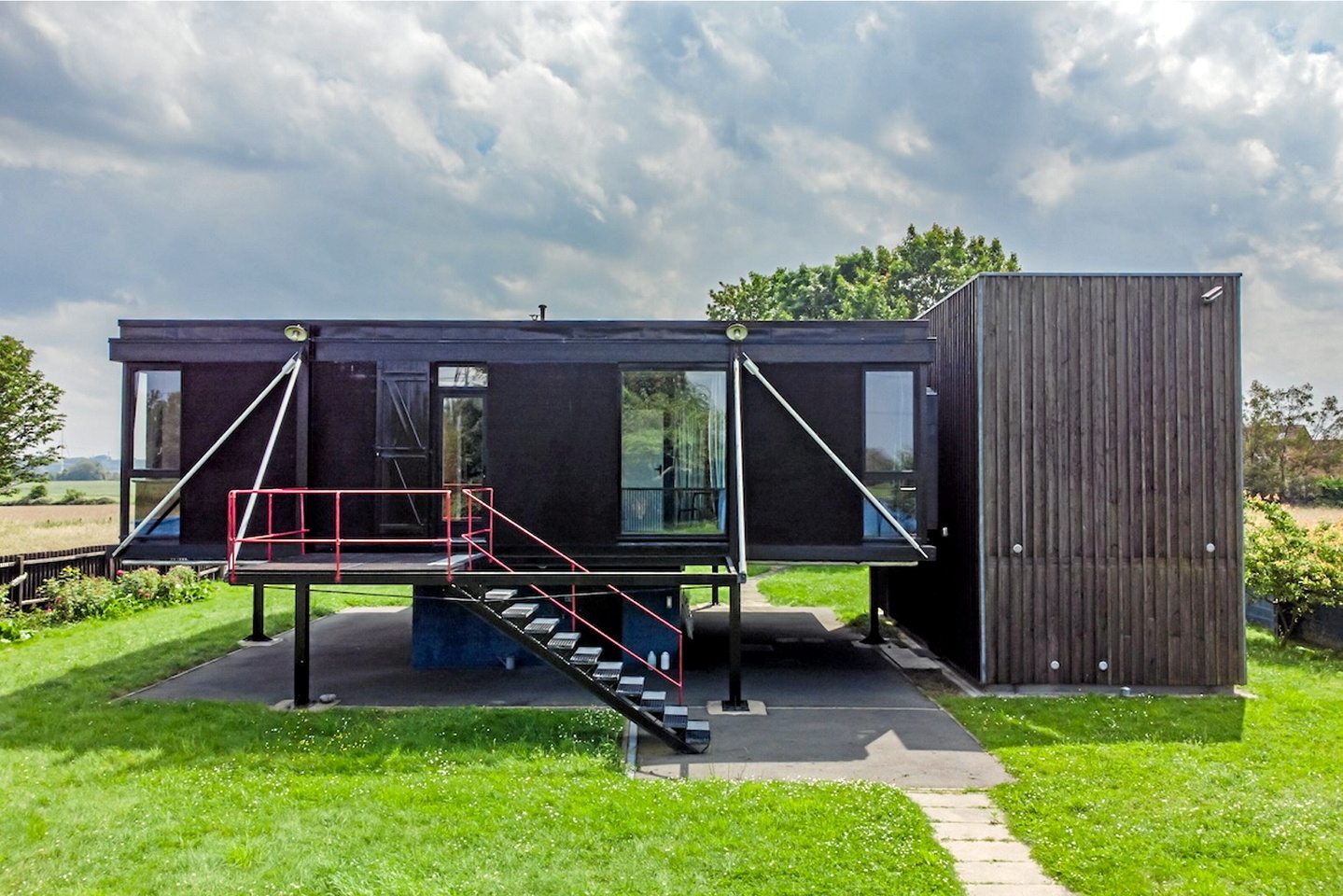 Et si vous deveniez propriétaire d’une maison d’architecte à dix kilomètres de Lille ?