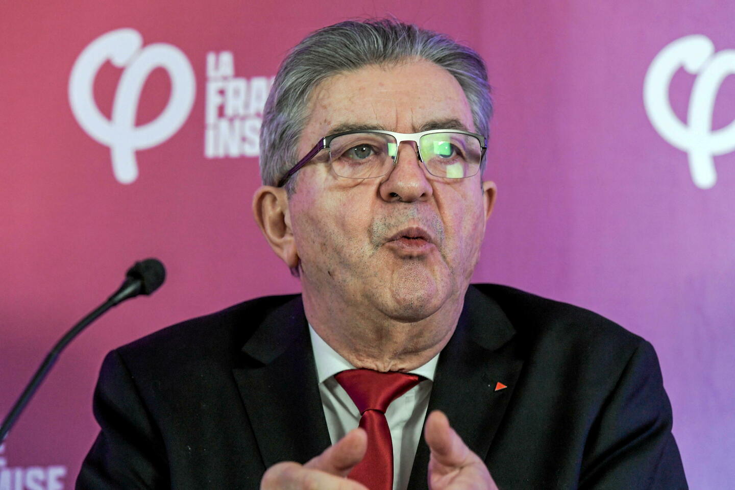 Quand Mélenchon parle d’IA, il se réfère à un jésuite