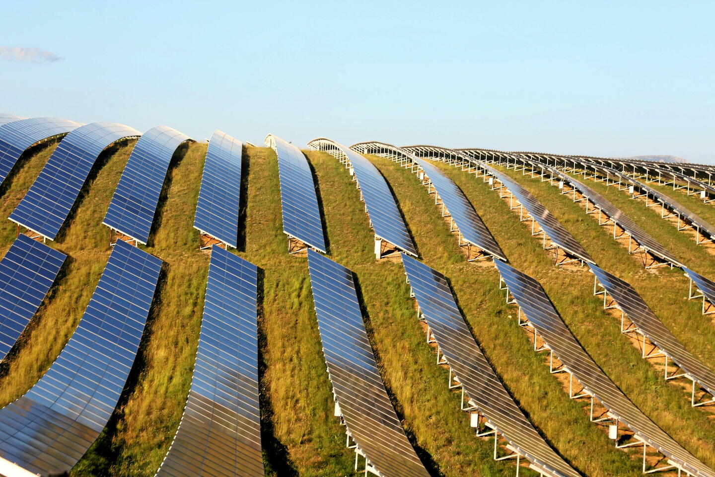 Électricité : comment la Corse expérimente les « heures creuses solaires »
