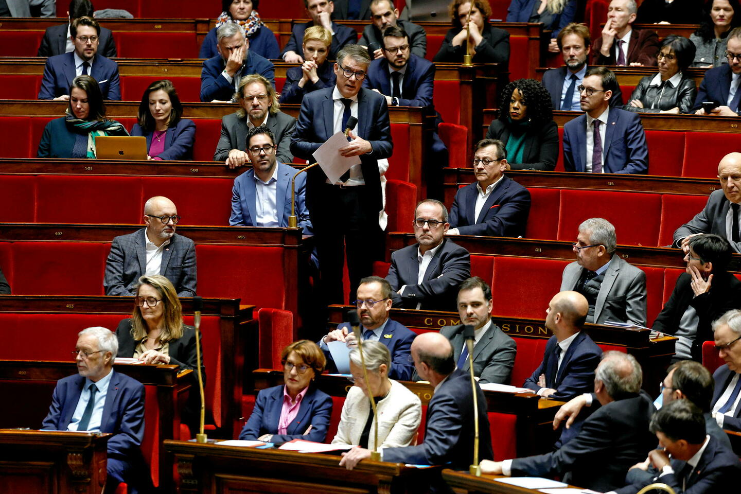 Motion de censure : le cadeau du PS au RN