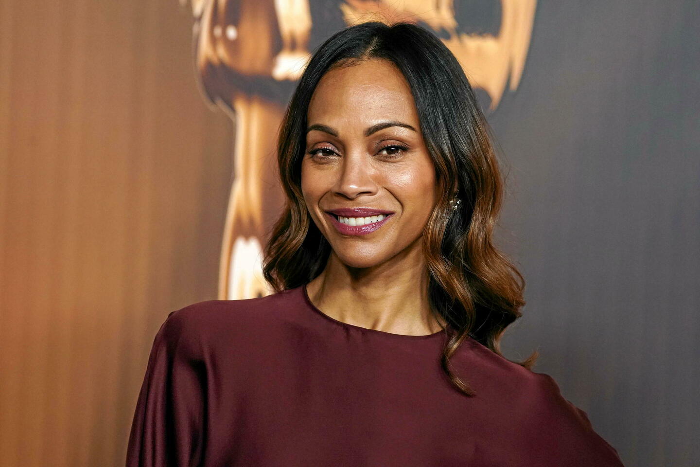 Qui est Zoe Saldaña, sacrée aux Oscars pour son rôle dans « Emilia Perez »