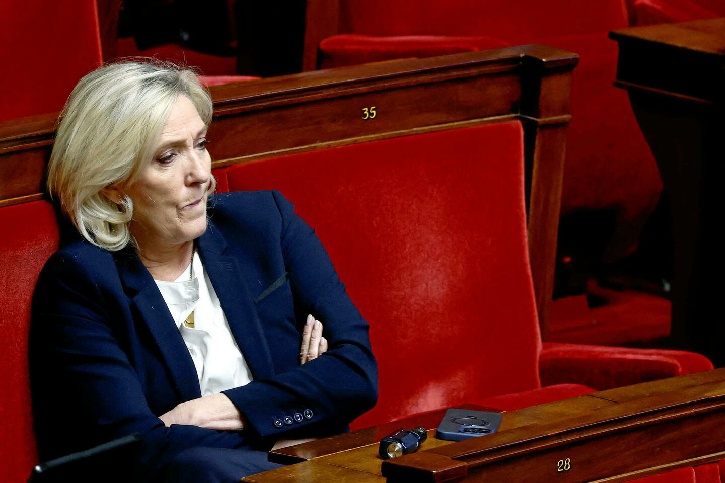 Marine Le Pen : « Macron nous demande de préparer la guerre »