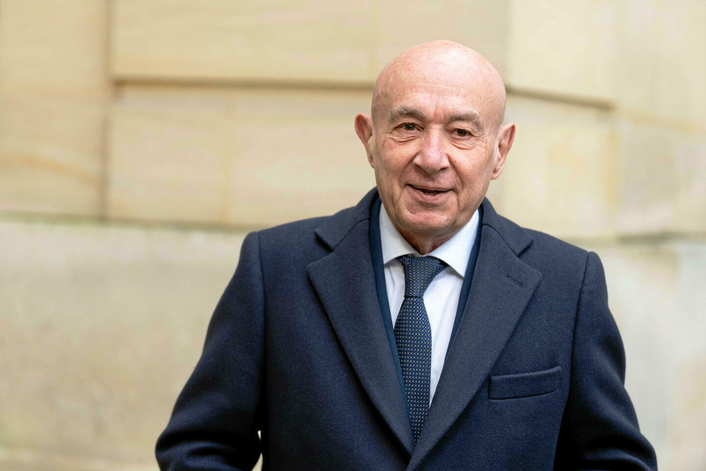 Le sénateur Claude Malhuret sonne la charge contre Trump, le « traître »
