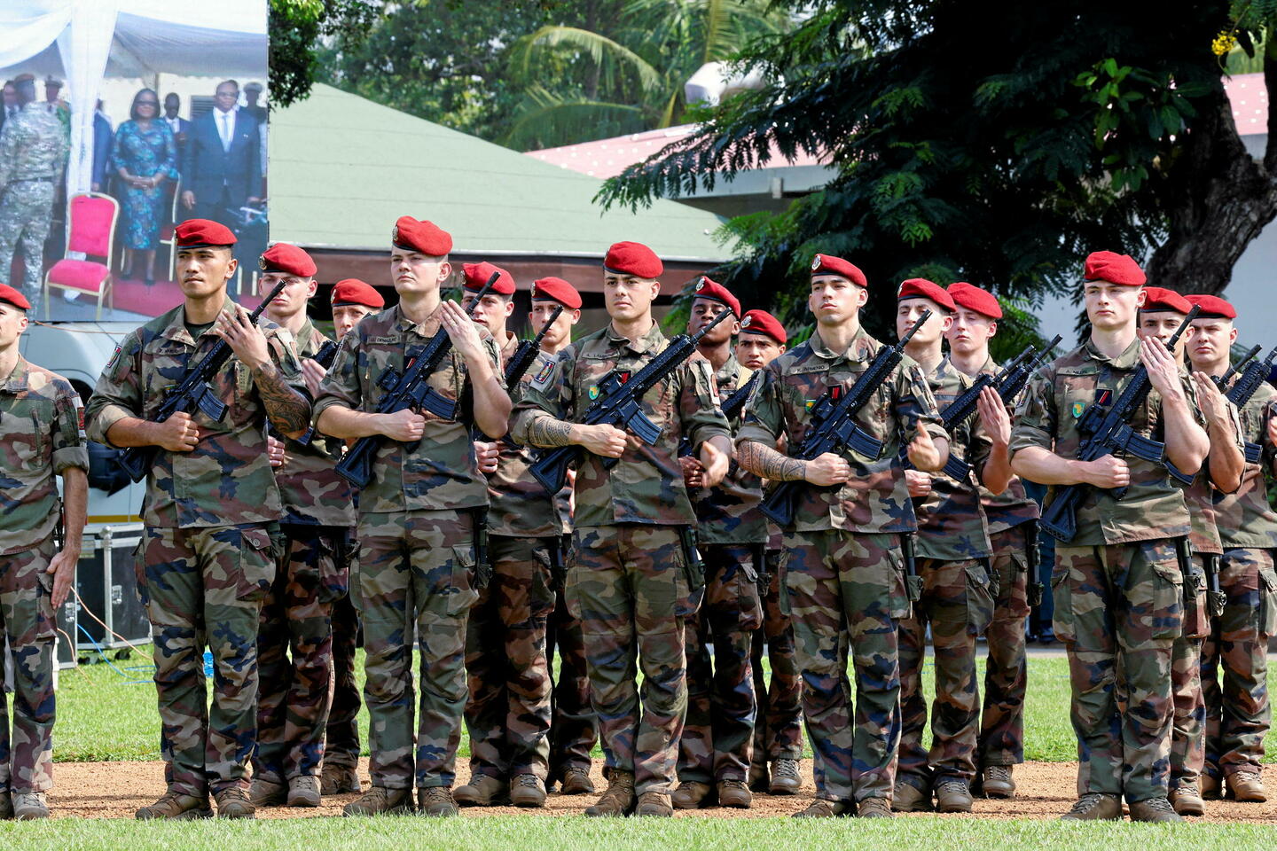 Comment affaiblir nos forces armées avec le service militaire