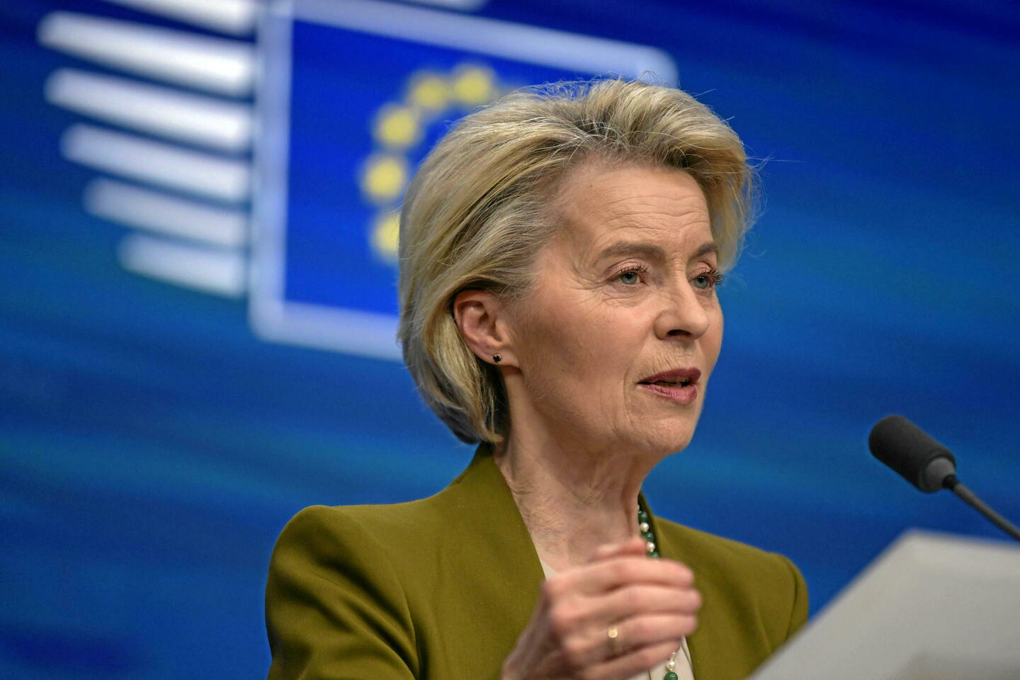 L’Europe muscle son jeu mais mise sur la négociation avec Trump