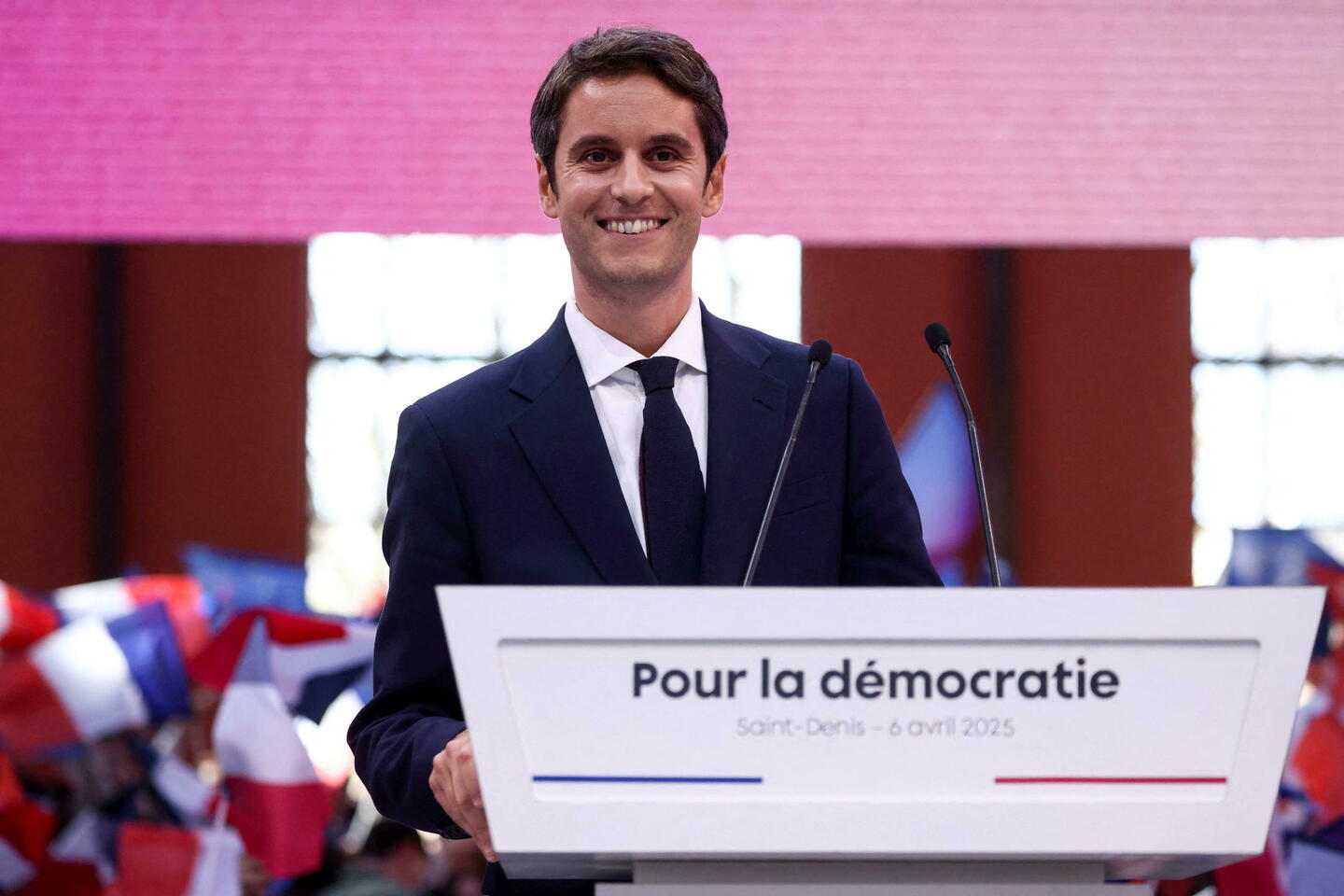 « Tu voles, tu paies » : Gabriel Attal s’érige en rempart contre le RN