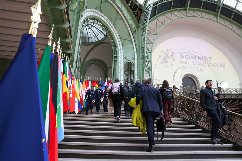 Sommet IA : 61 pays s’accordent pour une IA «ouverte», «inclusive» et «éthique», mais sans...