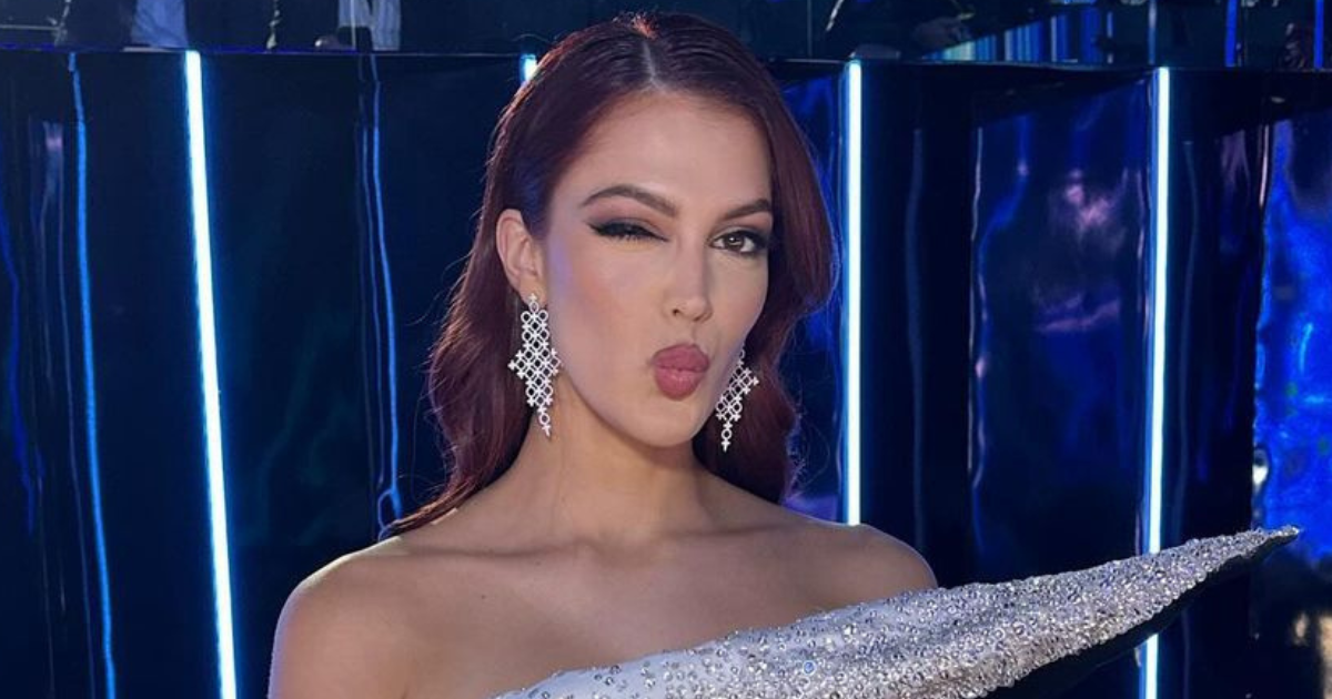 Iris Mittenaere en sous-vêtements en dentelle transparente : Miss France 2016 enflamme la Toile,...