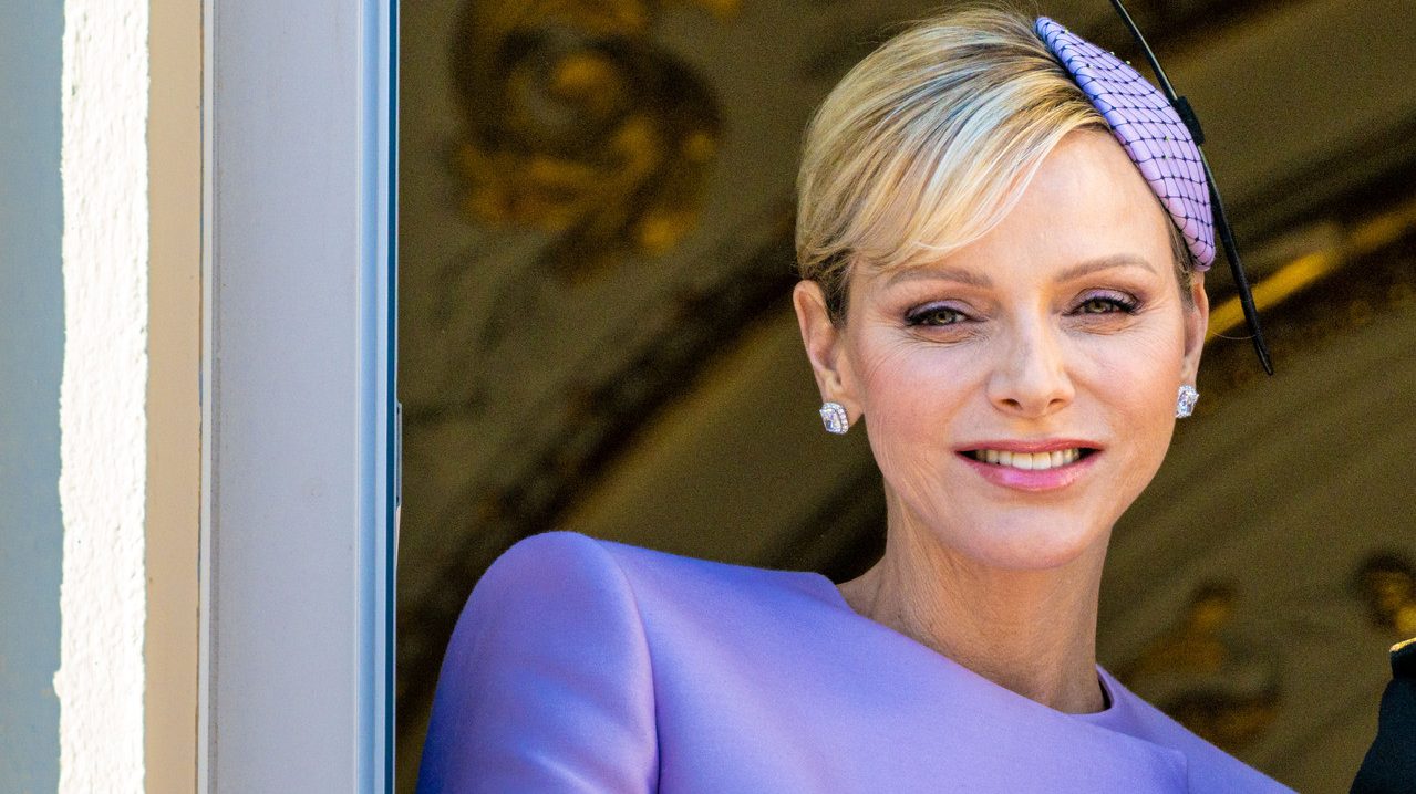 Body apparent, Charlène de Monaco fait sensation dans cette robe de soirée glamour à souhait