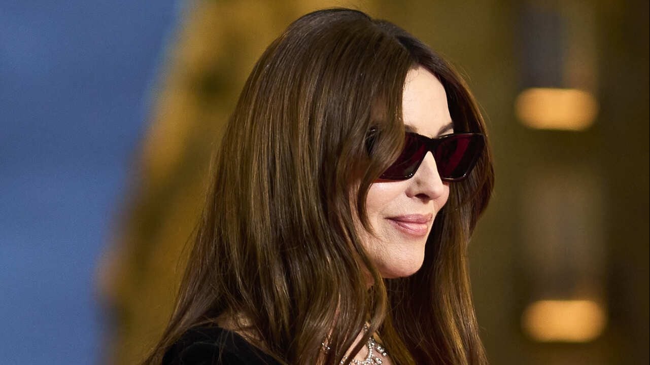 Topless, Monica Bellucci partage une photo symbolique pour elle : "pour la première fois..."