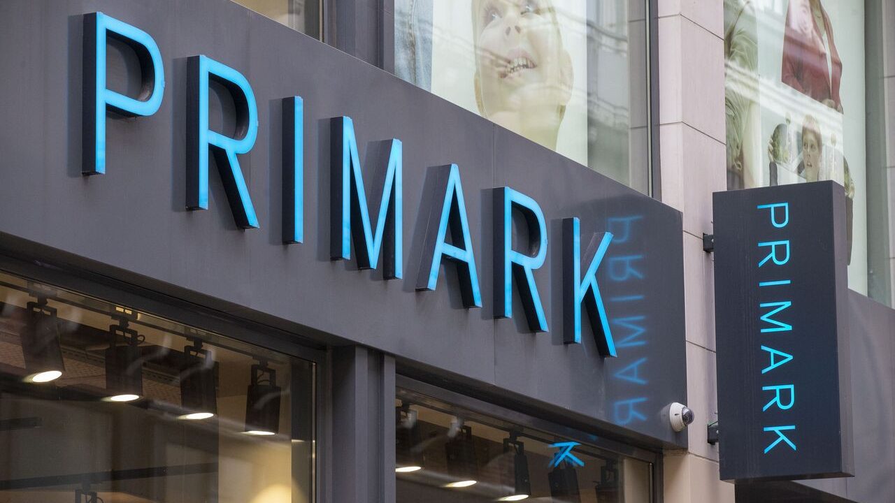 20 fois moins chères que les UGG, ces bottines fourrées Primark font le bonheur des clientes